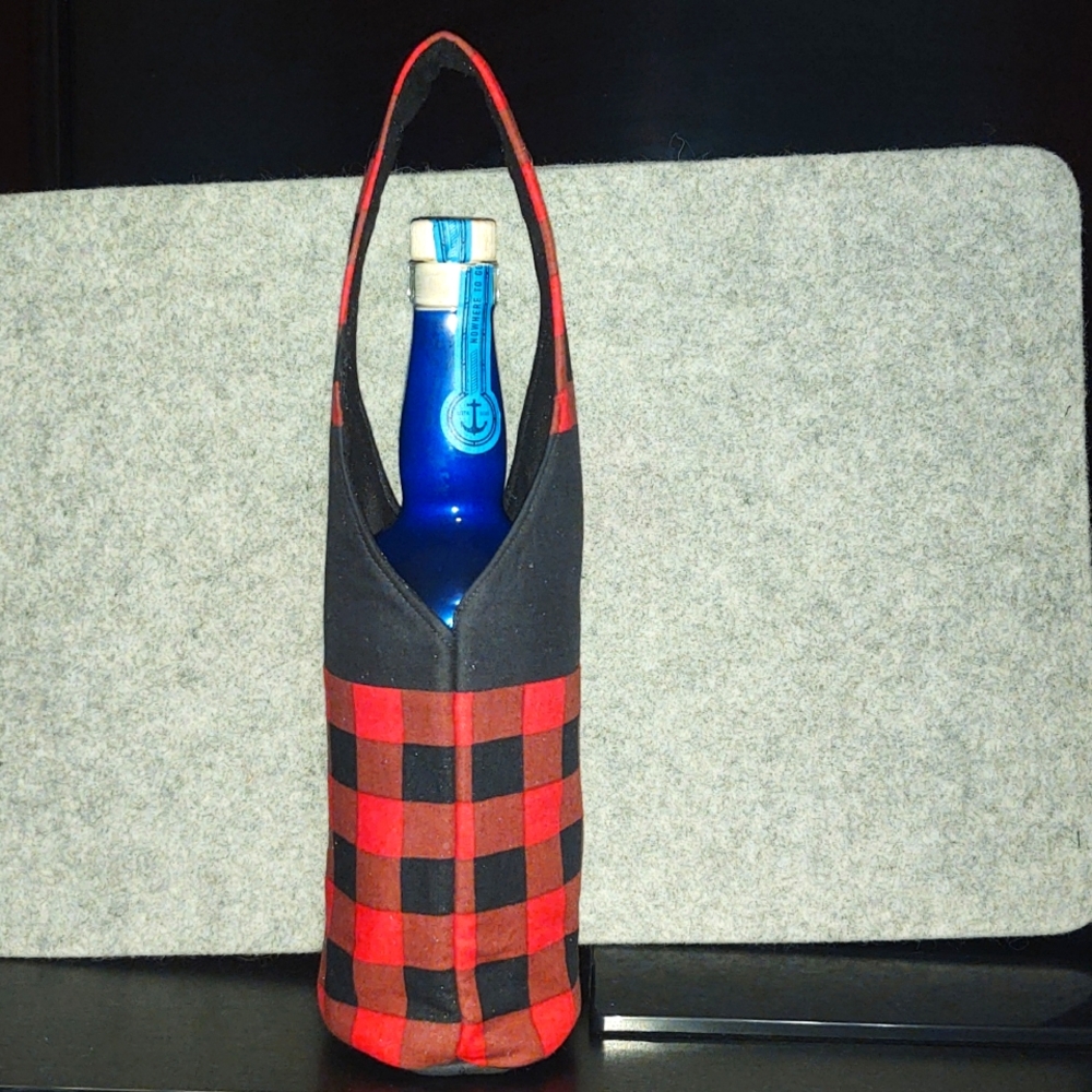 Water bottle caddy